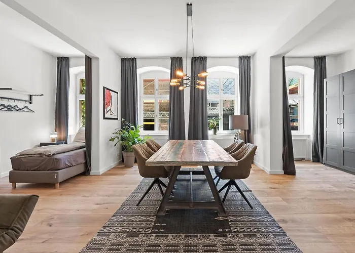 The Strassburger, Stylish 3 Bedroom Apartment In Downtown Berlin